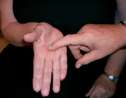 Tactile guide for pattern recognition